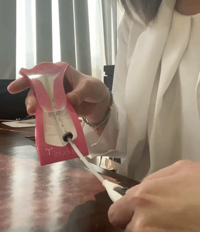 Pareja en consulta de fertilidad